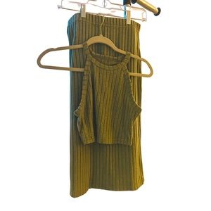 One of my favorites!!This is OLIVE, size small, runs a little bigger, stretchy